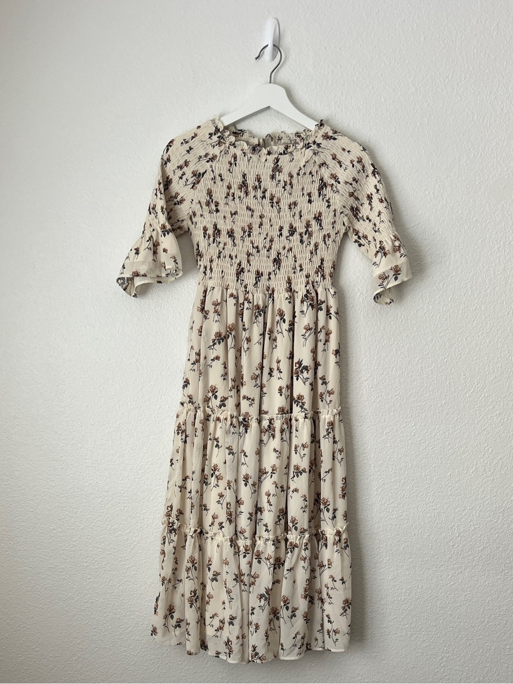 JessaKae Wandering Willoughby Floral Smocked Tiered Maxi Dress Cream Small - Picture 2 of 15